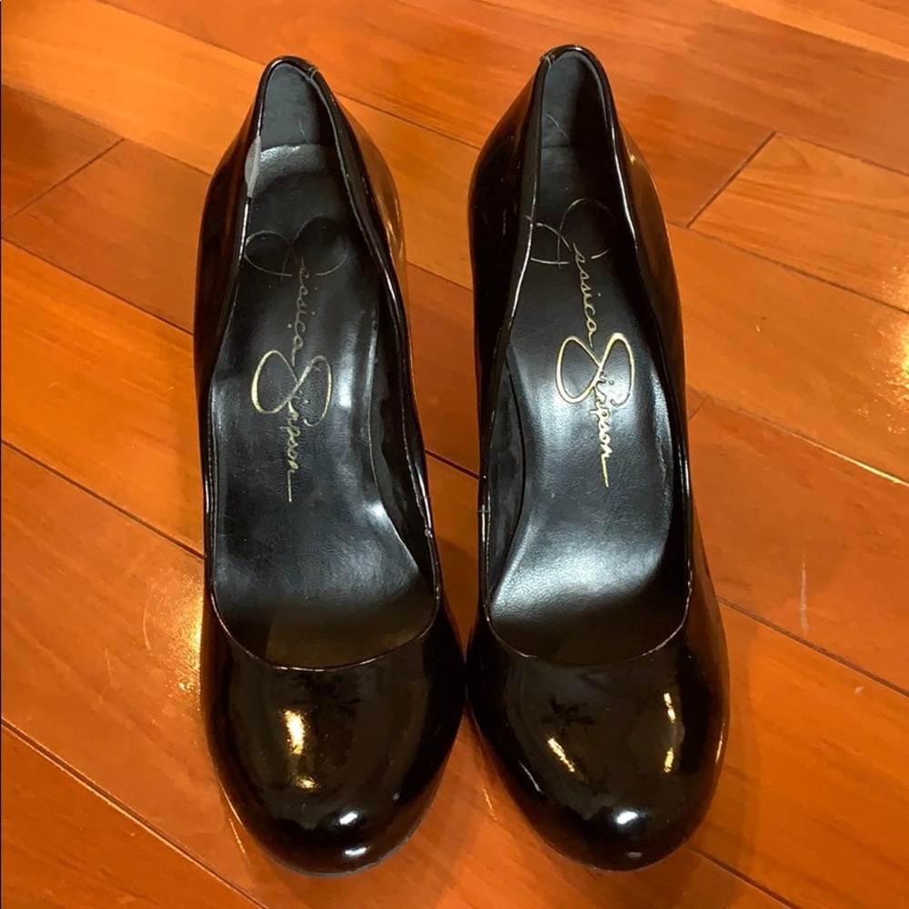 🟡 Jessica Simpson Black Heels